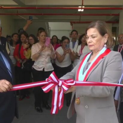 San Marcos hacia la autogestión: Rectora Jeri Ramón inaugura posgrado de Veterinaria y anuncia producción propia de alimentos
